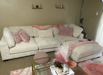 Cream Corduroy Sectional With Chaise – Clean & Comfortable