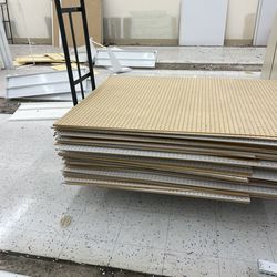 Peg board (tons)