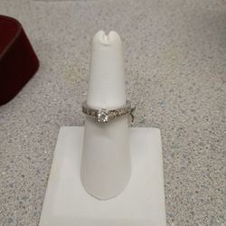 3 Grams 14 Karat White Gold Engagement Ring 