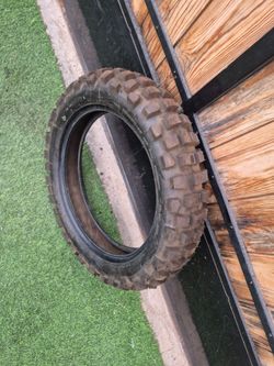 Only one tire// DUNLOP TIRE D606 // 130/90-17