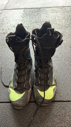 Nike High-Top Boxing Shoes