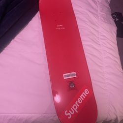 Supreme Skateboard 
