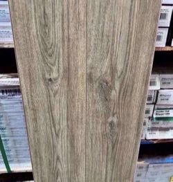 TrafficMaster - Tully River Oak 7 mm T x 7.56 in. W Water Resistant Laminate Flooring (26.56 sq.ft./case)