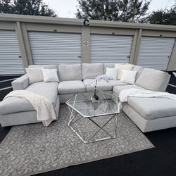 Sectional/couch/sofa, size: 84x150x64, color: light grey, delivery available