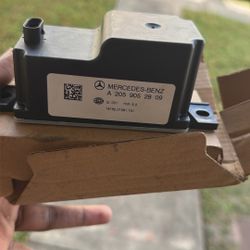 Original Mercedes Benz Auxiliary Battery 