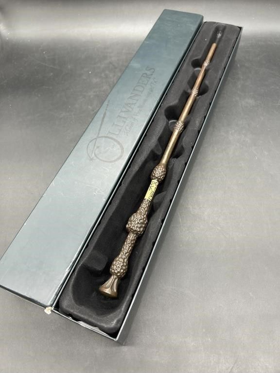 Wizarding World of Harry Potter Professor Dumbledore Interactive Wand