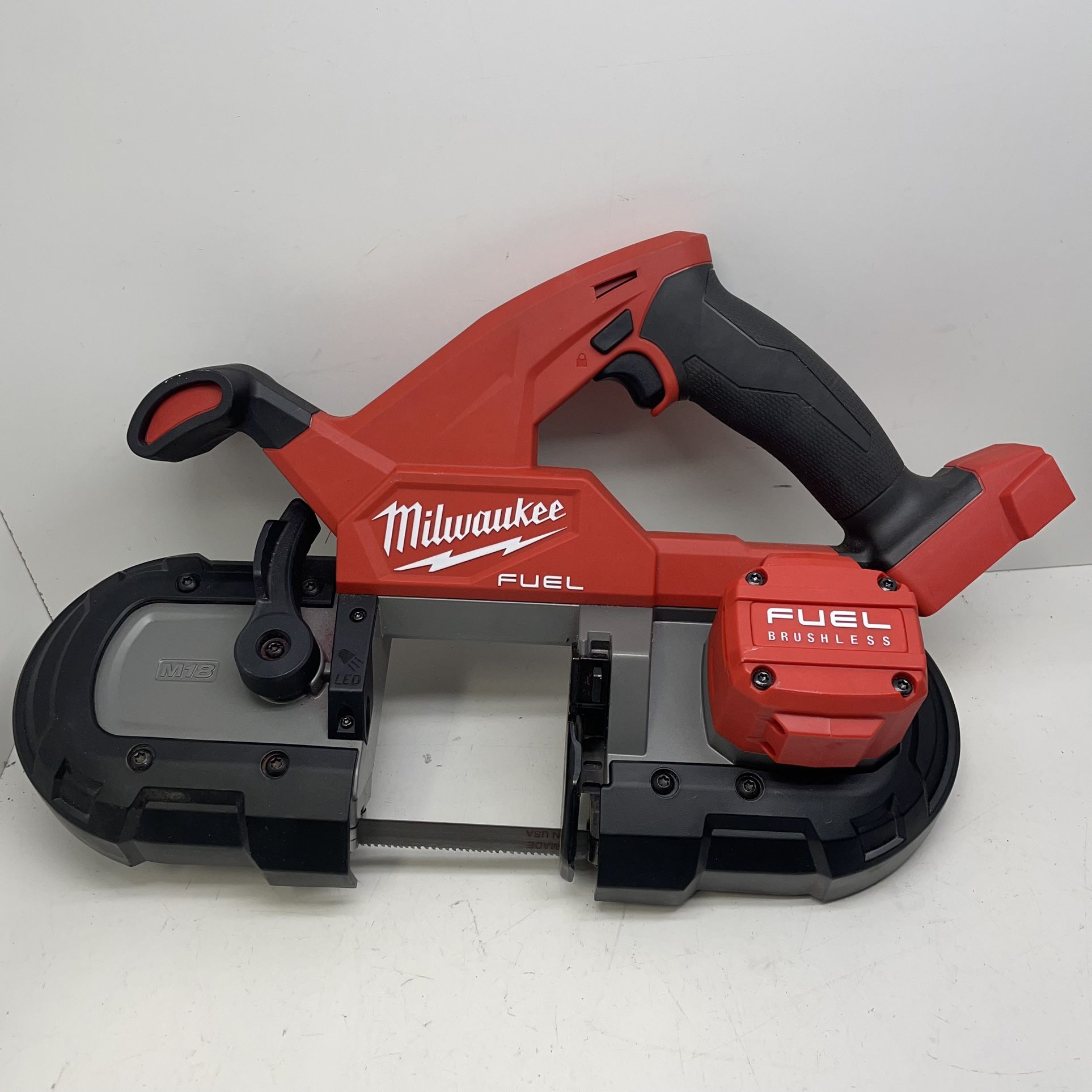 Milwaukee M18 Fuel Brushless Band Saw 202587/12