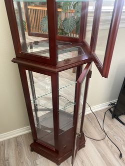 display cabinet