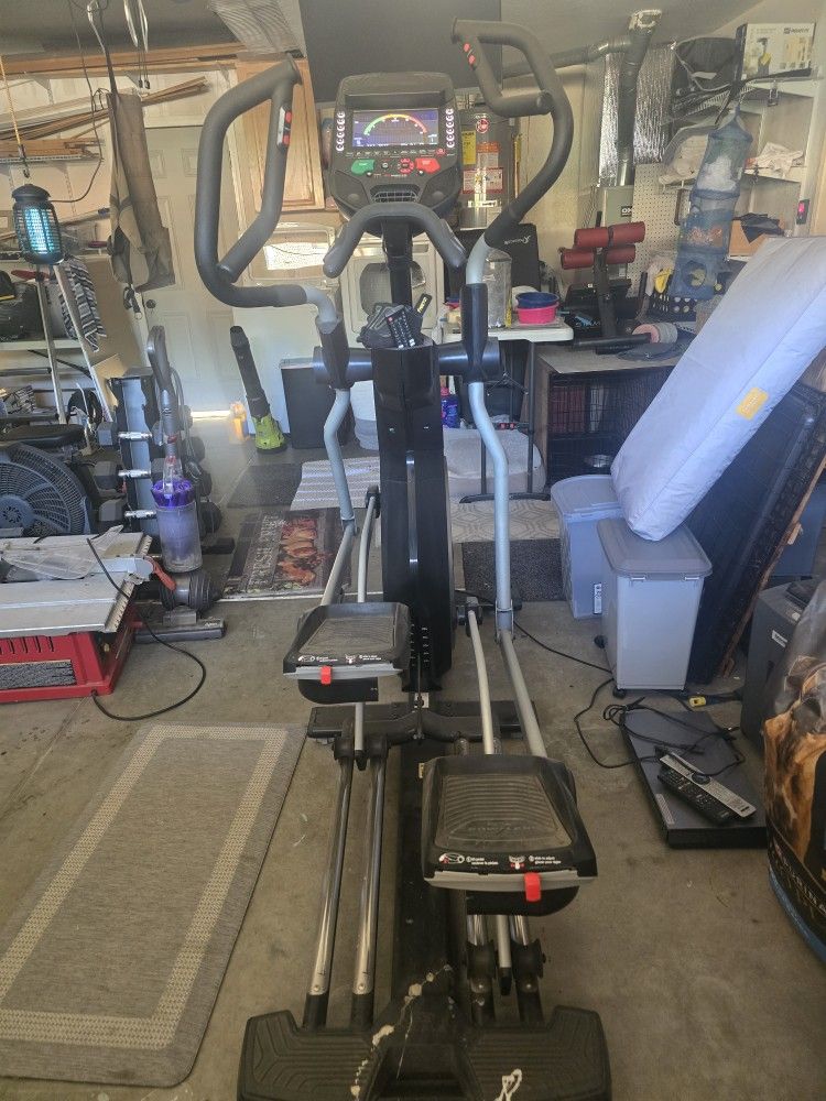 Bowflex Bxe 216 Stair Stepper / Elliptical