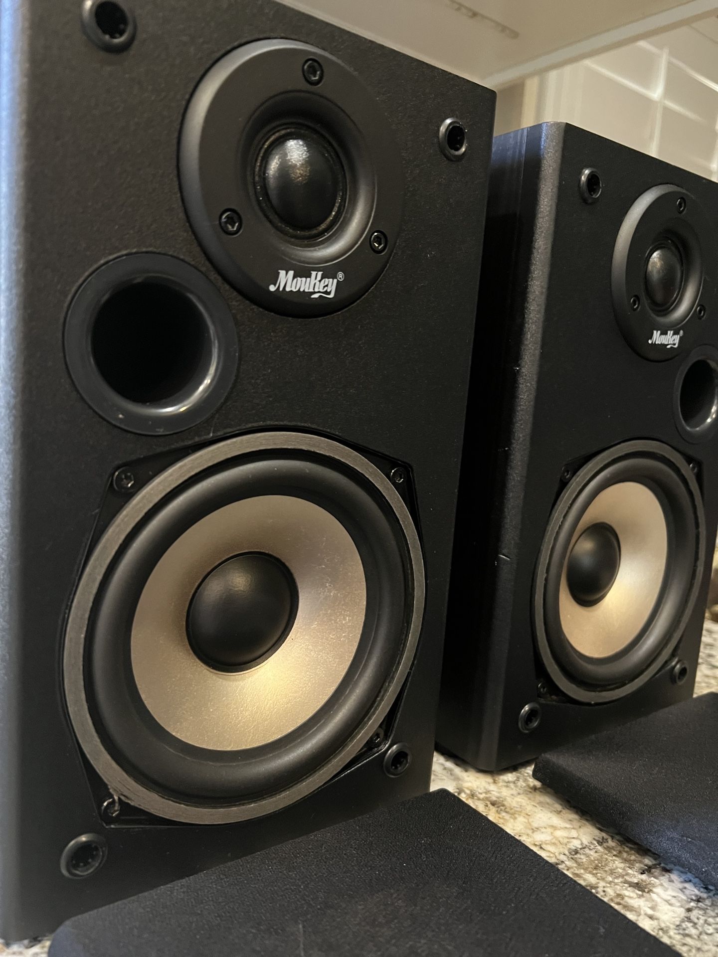 Moukey M20-1 Bookshelf Speakers
