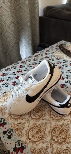 Nike Cortez sz 10 New