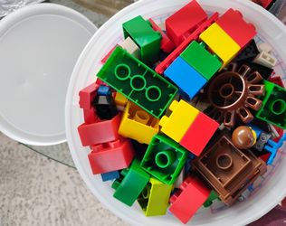 LEGOS
