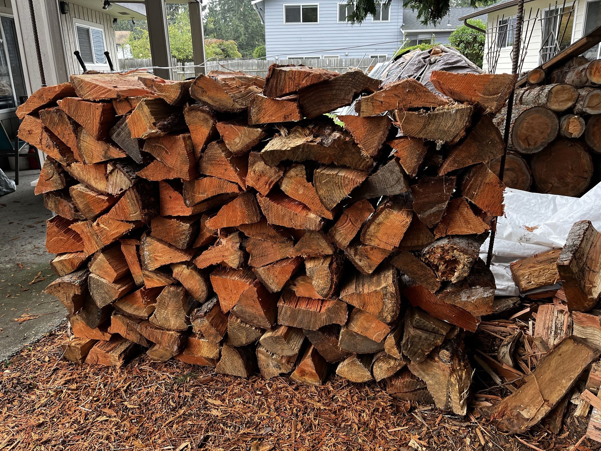 Seasoned (Dry) Douglas Fir Firewood for Sale