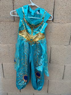 Costume