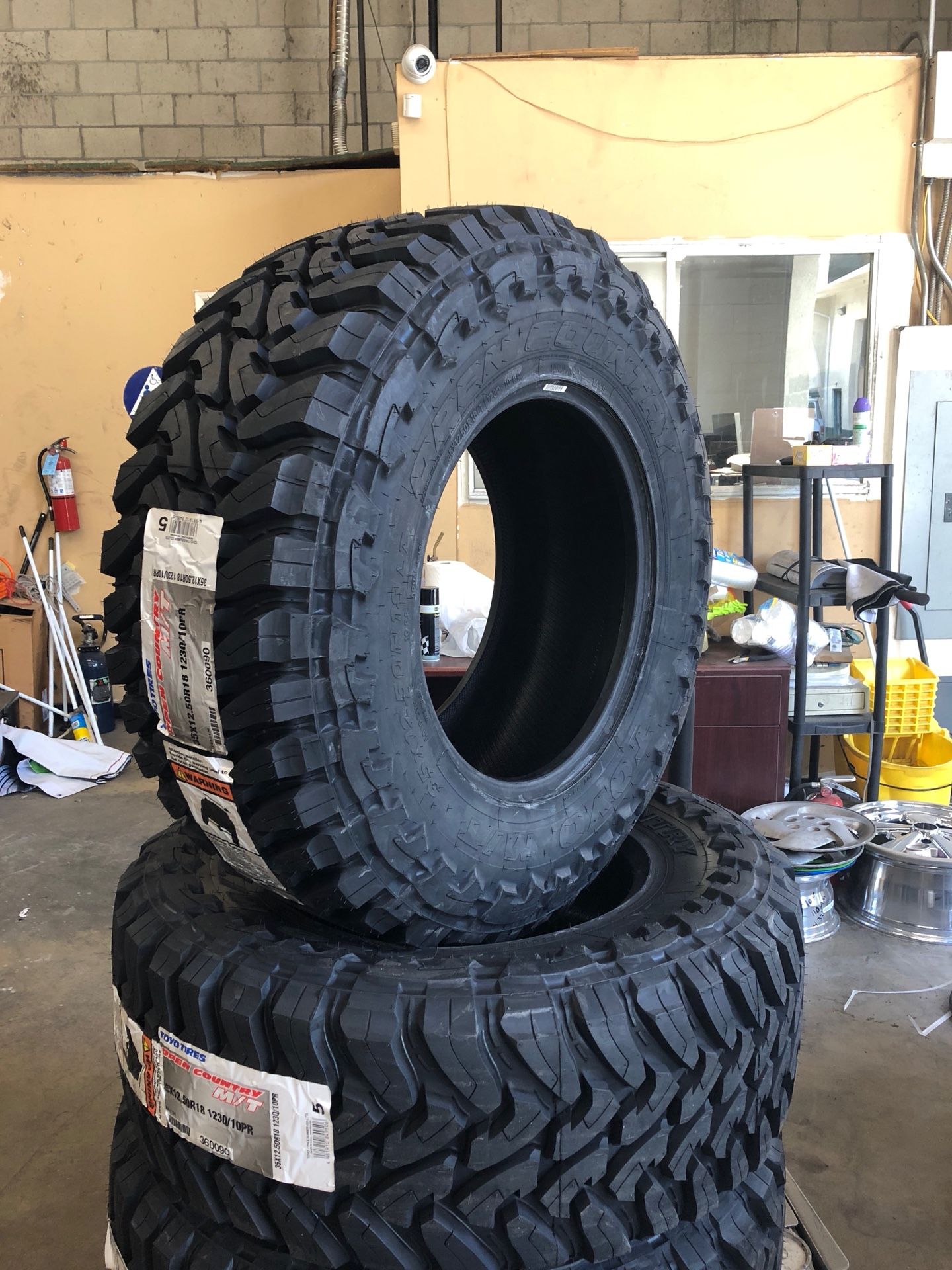 New set of (4) 35x12.50R18 Toyo Open Country MT 10 ply mud terrain tires for sale