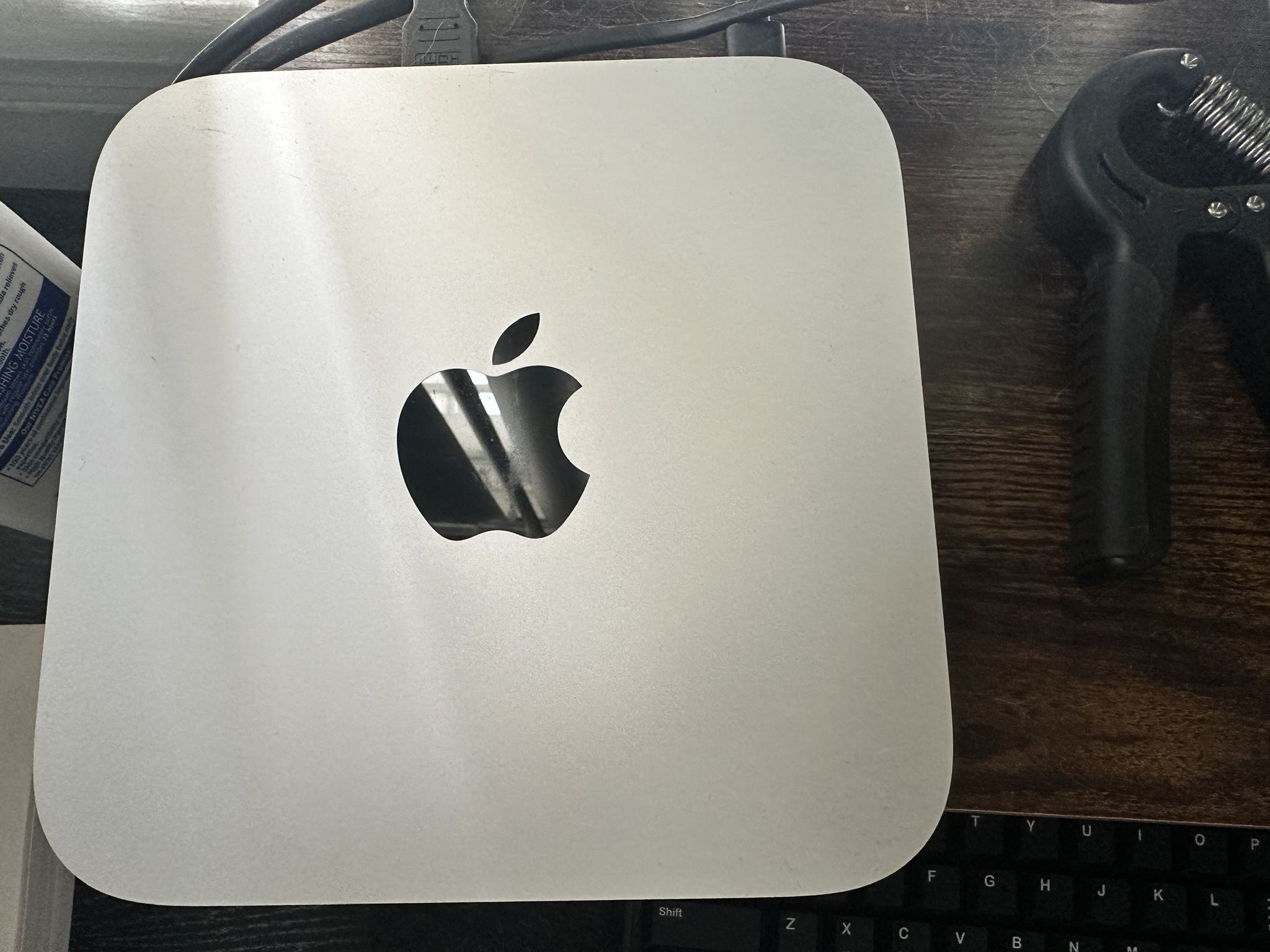 Mac Mini M2 Chip 2023 $75 More For  Keyboard & Samsung Screen