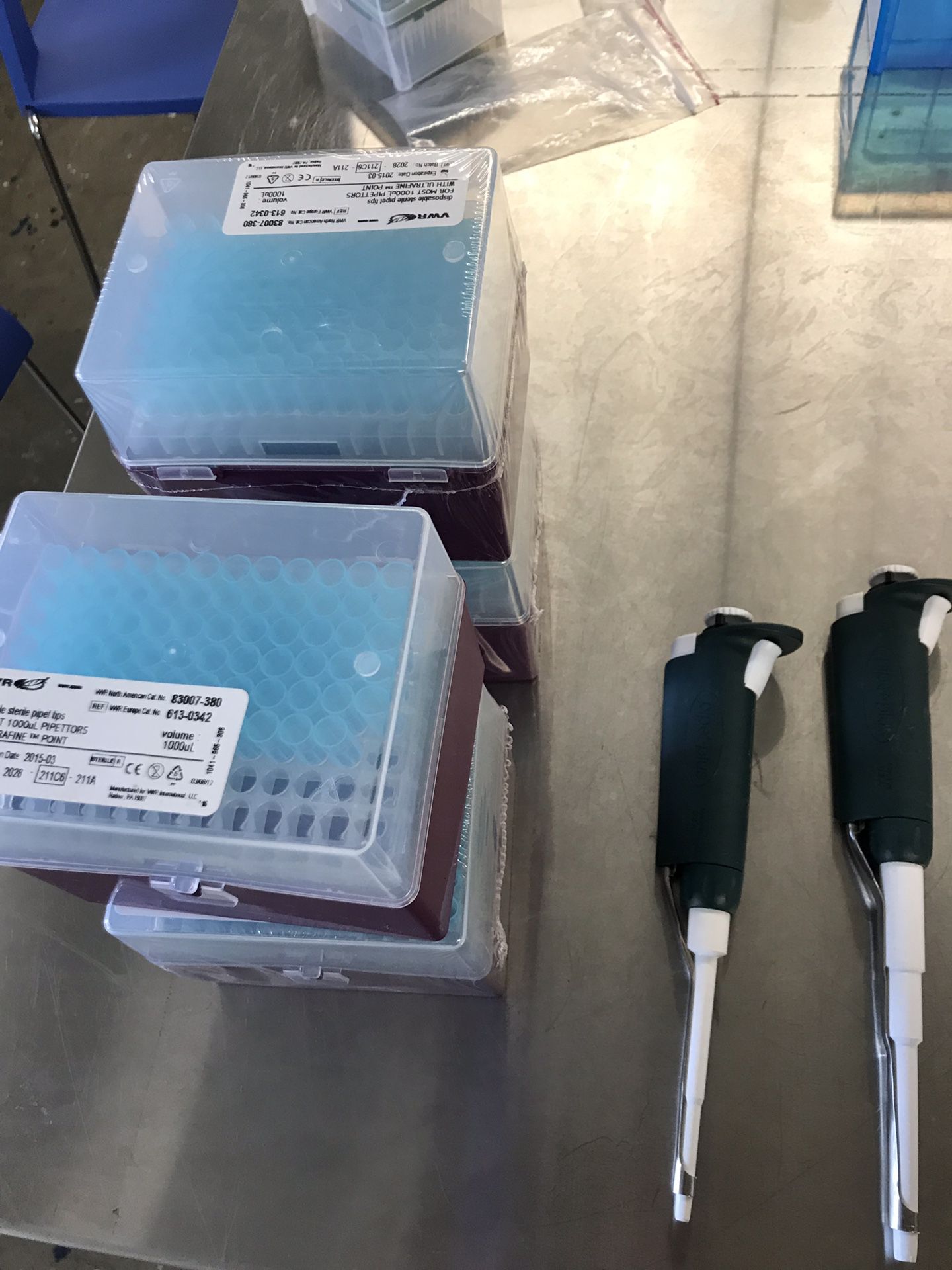 Two Pipet Plus Micropipettors with Tips R 1000 and R 200