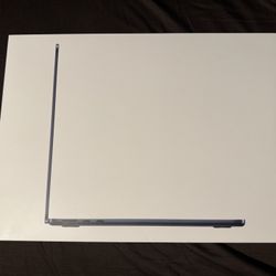 Apple Macbook Air 13.6” Laptop w/ M2 Chip 8GB Memory 256 GB SSD