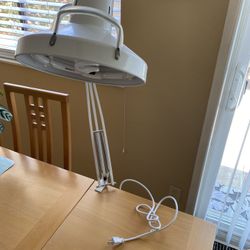 White Metal Clamp On Task Lamp With Two Options For Lighting
