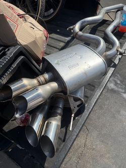 FoMoCo Muffler with Exhaust Pipes