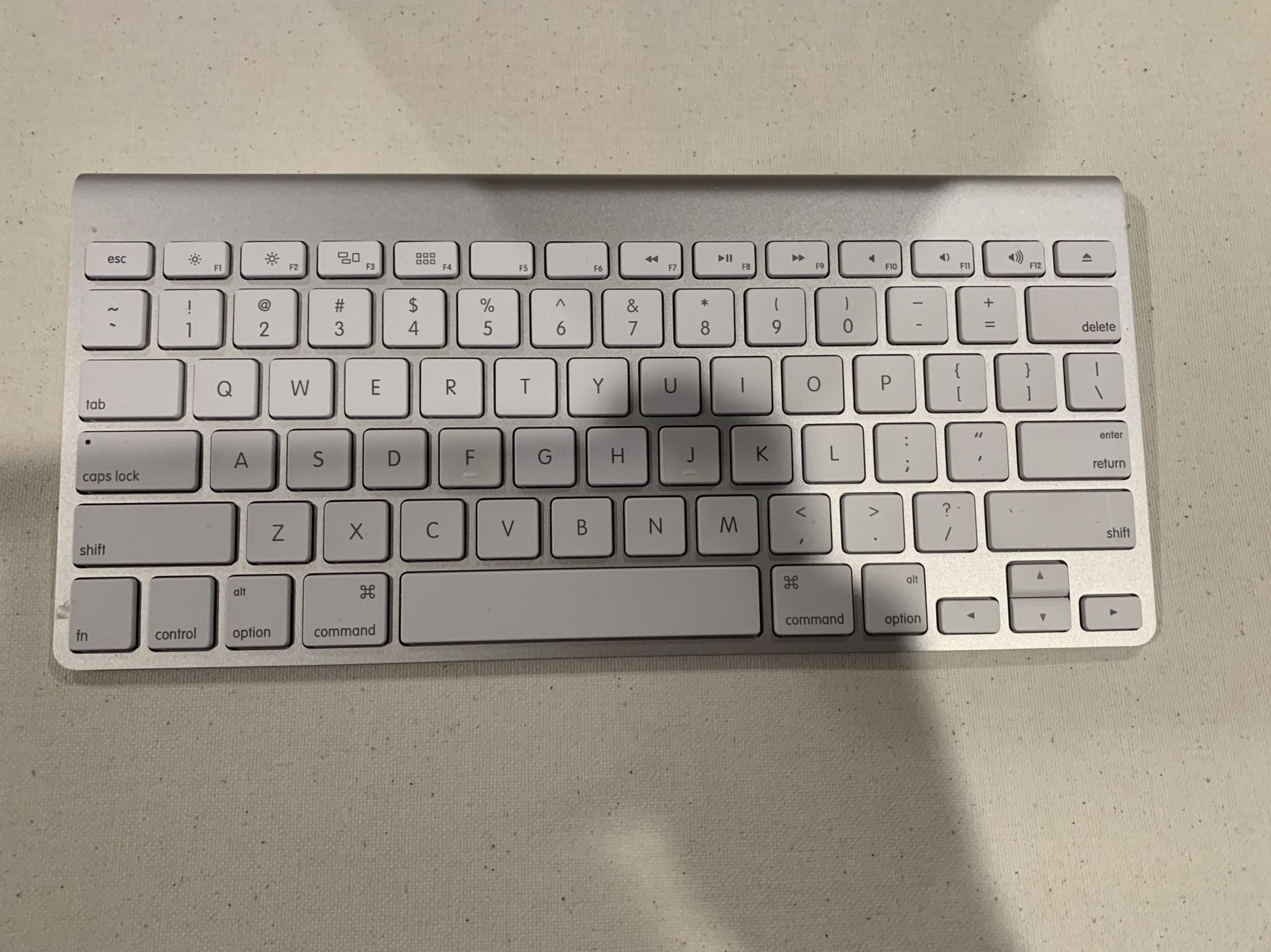 Apple keyboard wireless