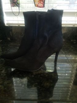 Booties Womans Size 7 1/2