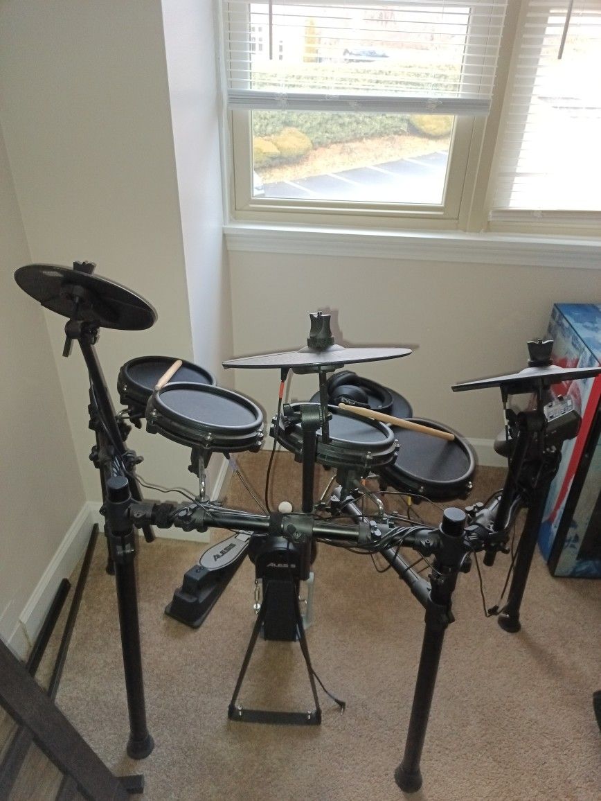 Digital Drum Set