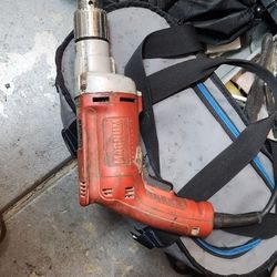 Milwaukee 120v Electric Magnum 3/4 Heavy Duty Drill
