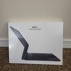 Brand New Apple ipad Magic Keyboard (Black)