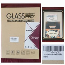NEW- 2 Pack - Esanik Glass Screen Protector for an iPad 10.
I'm asking $10