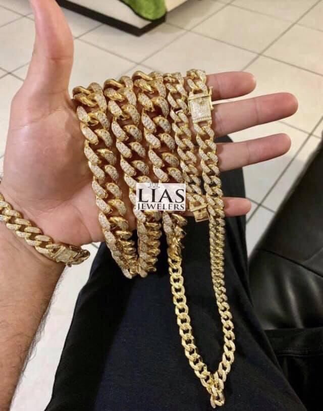 New 18k Yellow Gold Cuban Link Chain and Bracelet