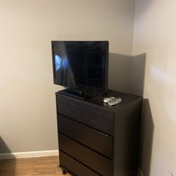 36 Inch Flat Screen 