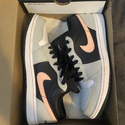 Nike Jordan 1 Low Coral 