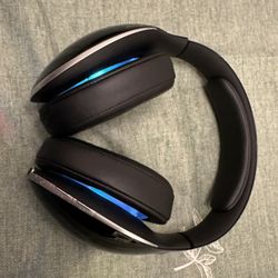 Mercedes Benz Maybach S Wireless Bluetooth Headphones