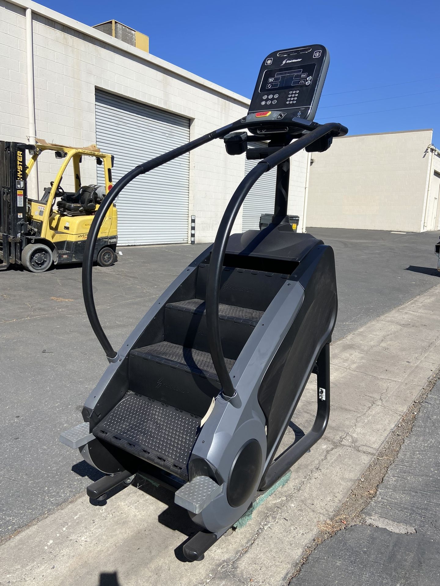 Stairmaster Series 8 gauntlet Stepmill - Delivery Included