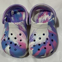 Toddler girl size 6 pink purple and blue tie dye crocs shoes 