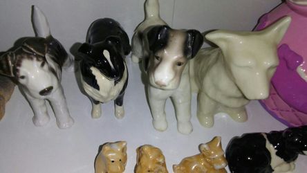 Glass dogs