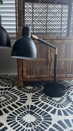 Metal accent lamps with plug