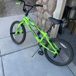 Maddgear BMX Kids Bike