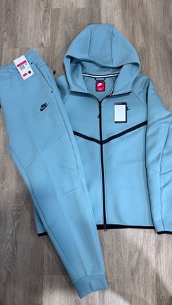 Nike Tech set