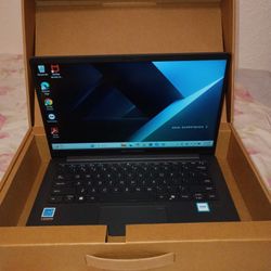 Brand new Laptop "Asus".