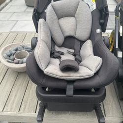 Nuna Infant Car Seat
