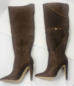 Shoedazzle Heeled Boots Wilma 8