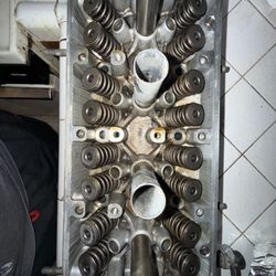 K20A2 Cylinder Head – Complete (Valves, Springs, Retainers) – No Cams/Rockers