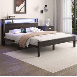 Full Size Mattress Frame (Gray)