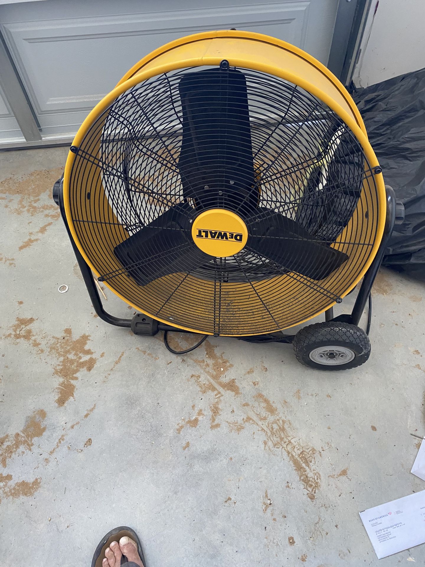 Dewalt fan