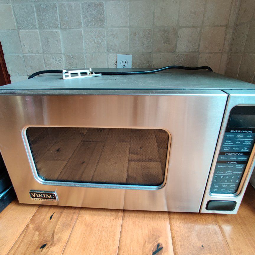 Viking Professional Series Microwave