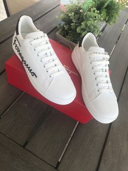 Tennis shoes men size 10.5