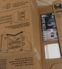 Kitchen corner cabinet