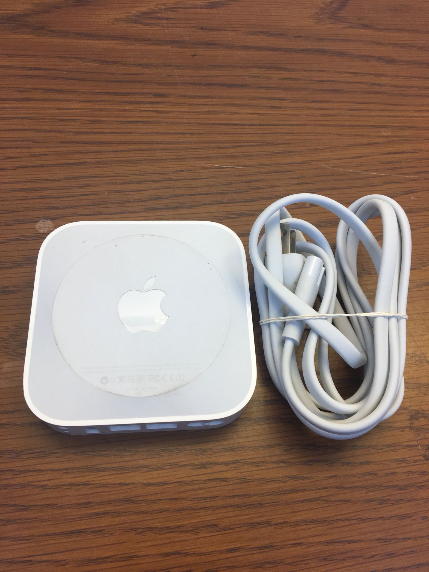 Apple Airport Express A1392 Wireless WiFi Router 2nd Generation